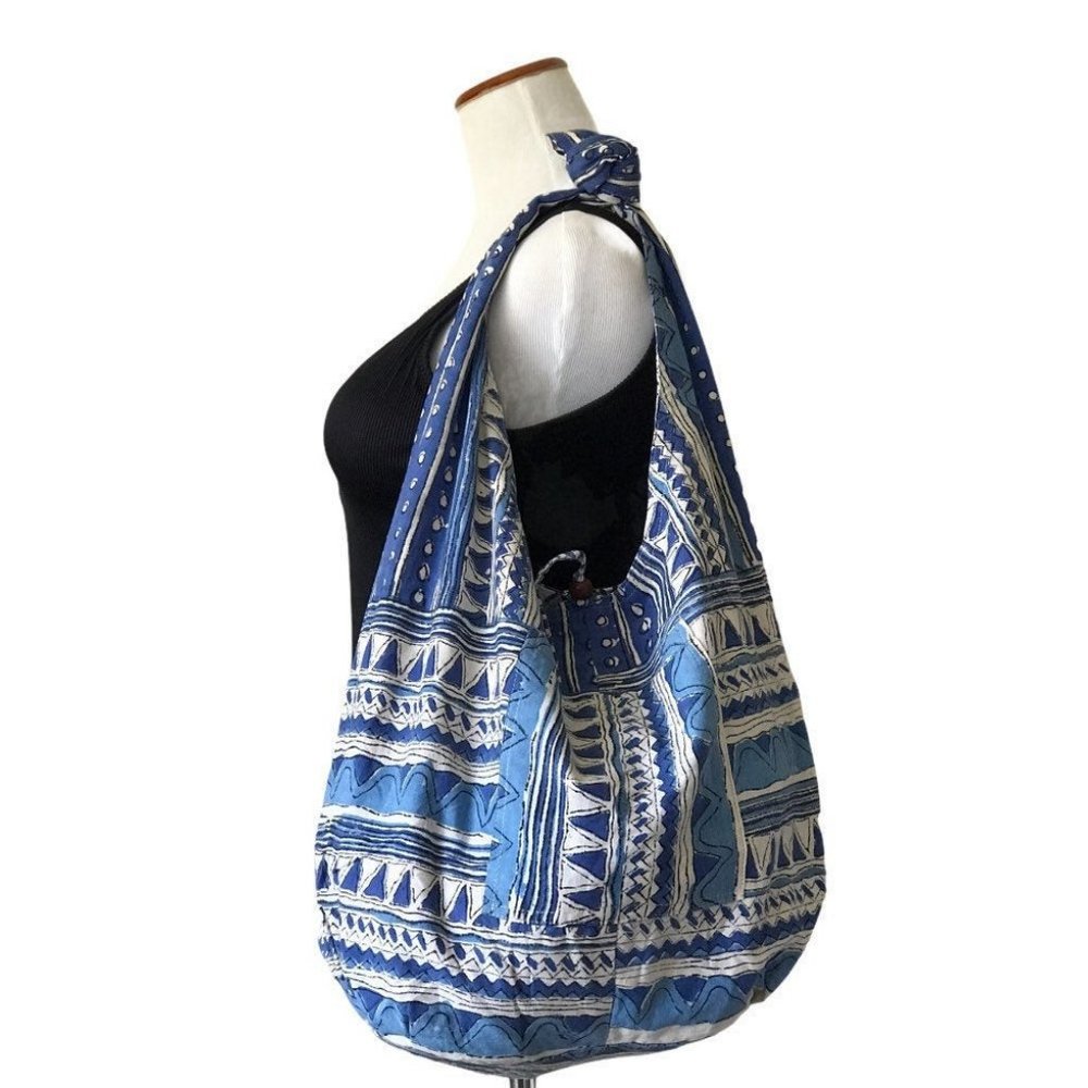 boho chic large crossbody bag / Reversible Hippie - Picture 9 of 9